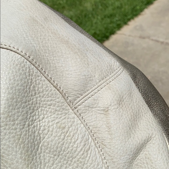 B. MAKOWSKY SHOULDER BAG - Picture 7 of 8